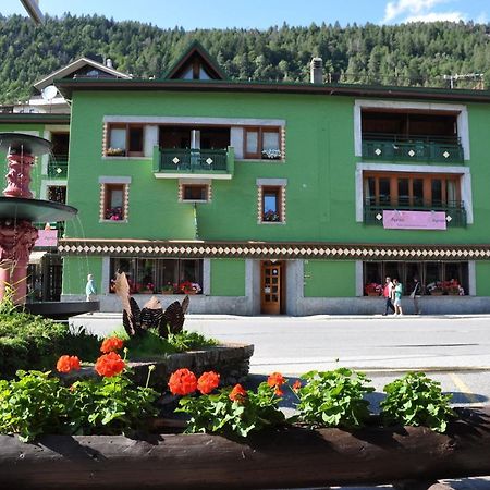 Hotel Torena Aprica Buitenkant foto